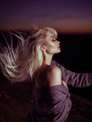 Babysitter For The CEO,Alien princess is here